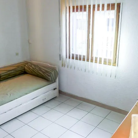Holiday home Hameau Des Tamarins-1 By Interhome Le Barcares