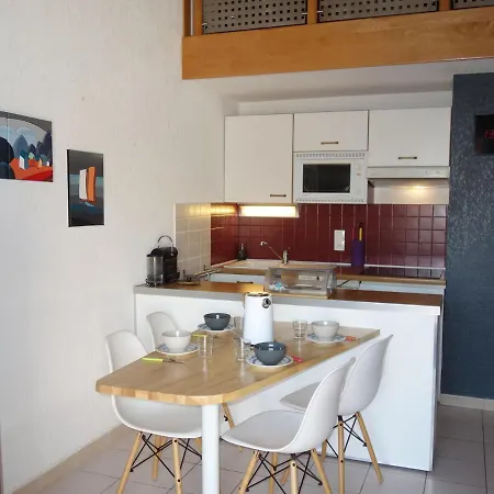 Holiday home Hameau Des Tamarins-1 By Interhome Le Barcares