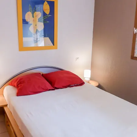 Hameau Des Tamarins-1 By Interhome